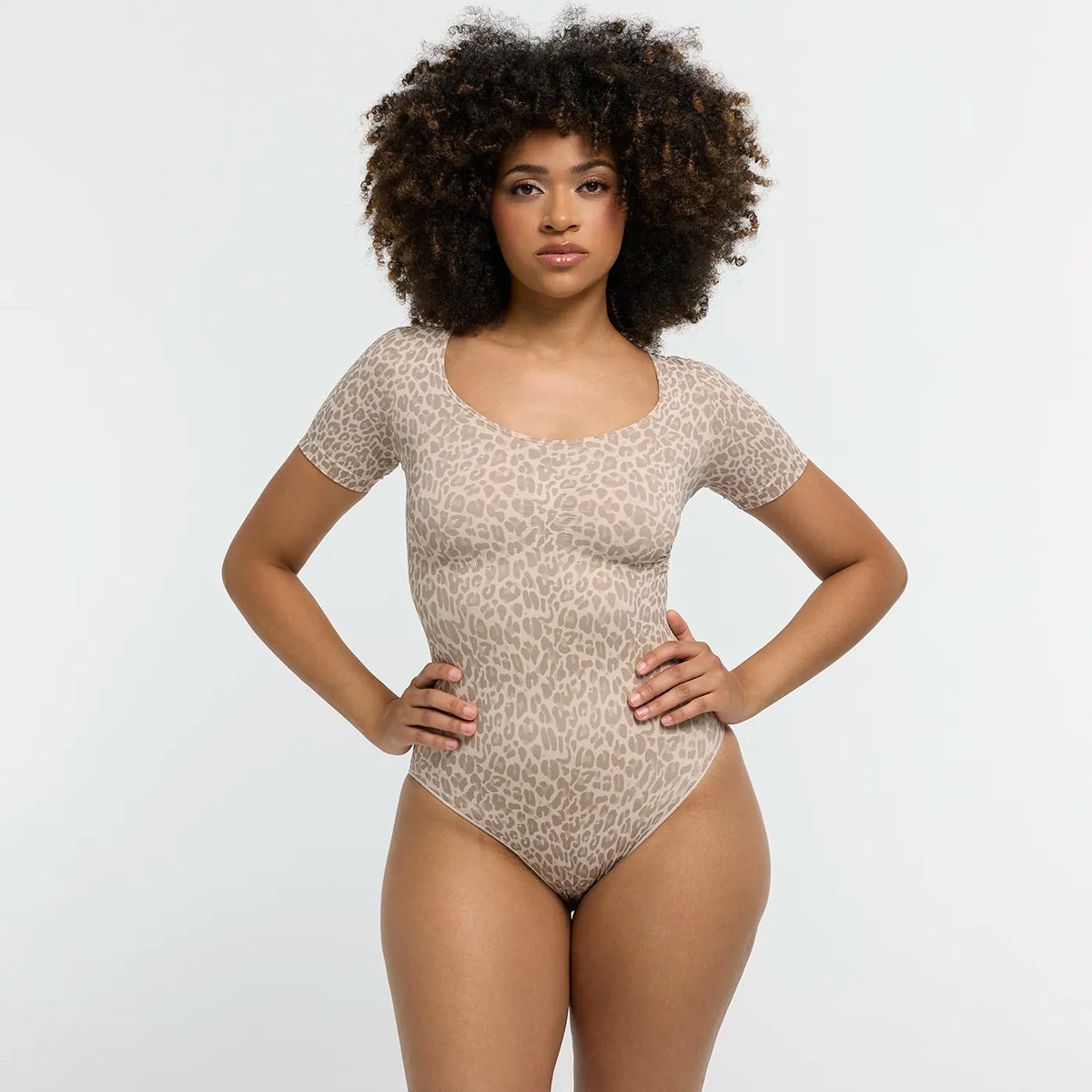 T-Shirt Bodysuit Sculpting Shapewear mit Slip