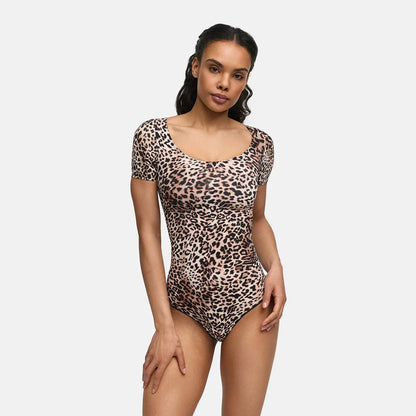 T-Shirt Bodysuit Sculpting Shapewear mit String