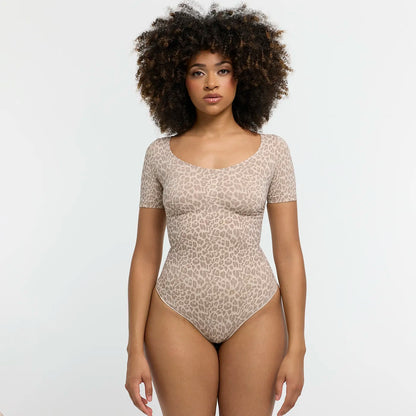 T-Shirt Bodysuit Sculpting Shapewear mit String