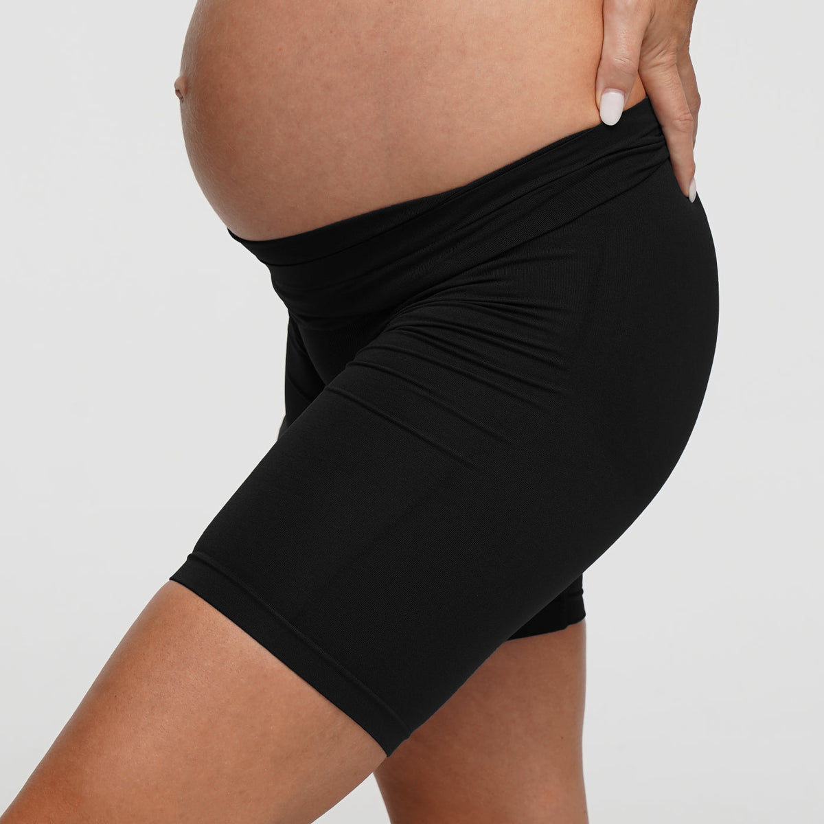 Seamless Umstandsshorts mit hohem Bund
