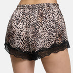 Satin Shorts mit Spitze